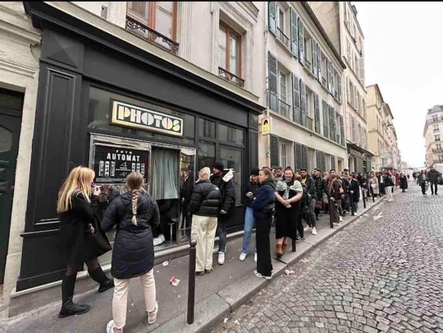 Amelie Poulain Studio In Heart Of Montmartre Paris Exterior foto
